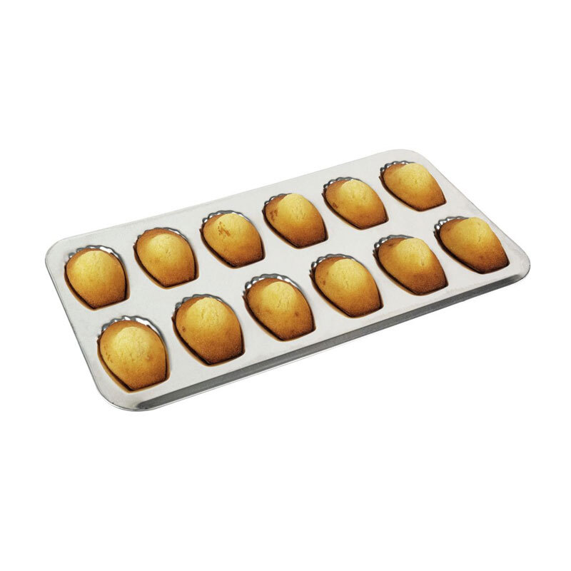 Plaque à 12 madeleines en fer blanc Gobel Plaque à 12 madeleines en fer blanc Gobel